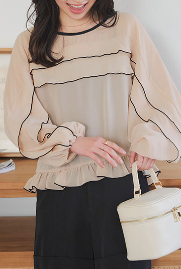 フリルトリムシアーブラウス [C7381]