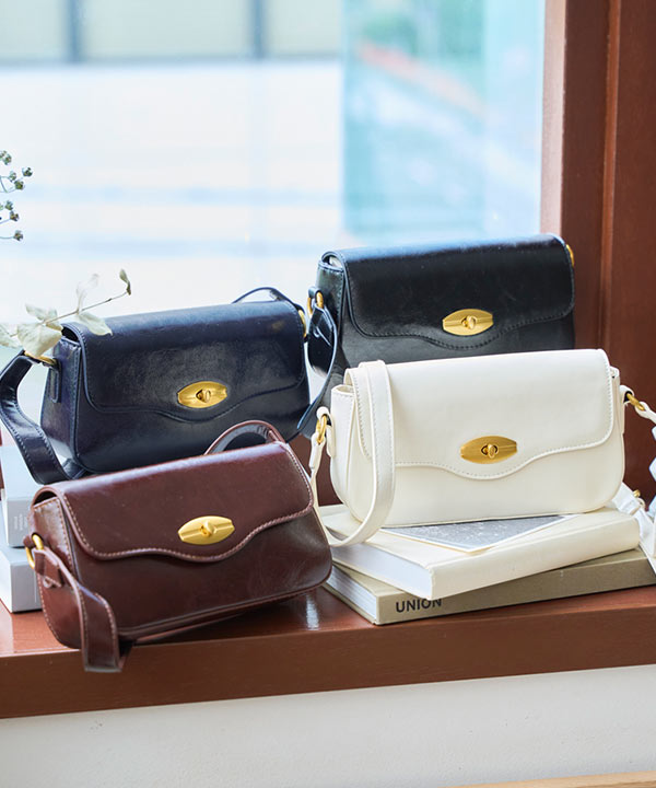 美品タグ付き☆　michel adolphe　大容量　ターンロック　ハンドバッグ 美品タグ付き☆ michel adolphe 大容量 ターンロック ハンドバッグ