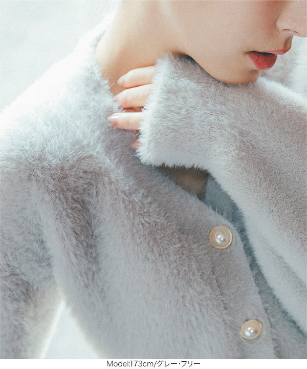 トッカ　パールボタンつきショートカーディガン　ネイビー　XS 新品タグ付き トッカ パールボタンつきショートカーディガン ネイビー XS 新品タグ