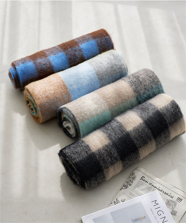 THROW URBAN RESEARCH別注 モヘヤシャギーストール ターコイズ THROW（スロー）の「『別注』THROW×URBAN RESEARCH Mohair Shaggy