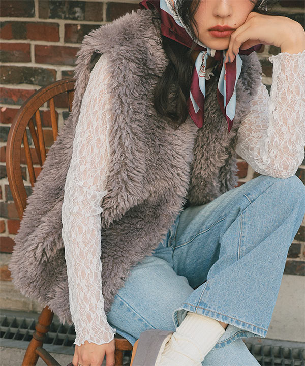 ファー　ベスト　ボリューム She's Closet ベスト ジレ ノーカラーボリュームプードルファー