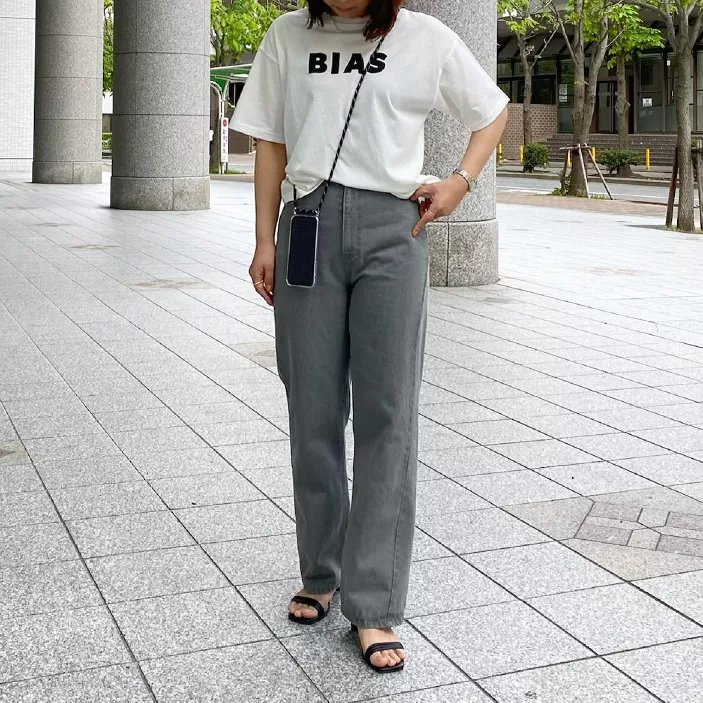 AKARIの最新コーディネート