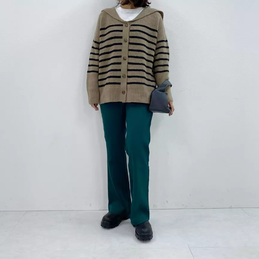 AKARIの最新コーディネート