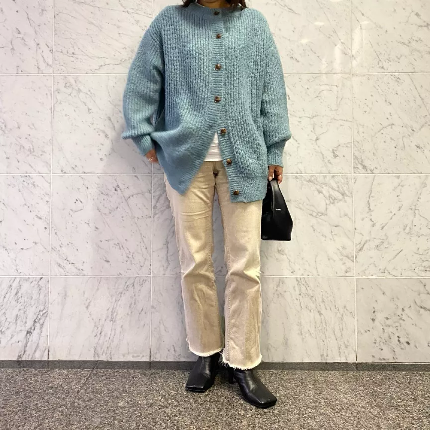 AKARIの最新コーディネート