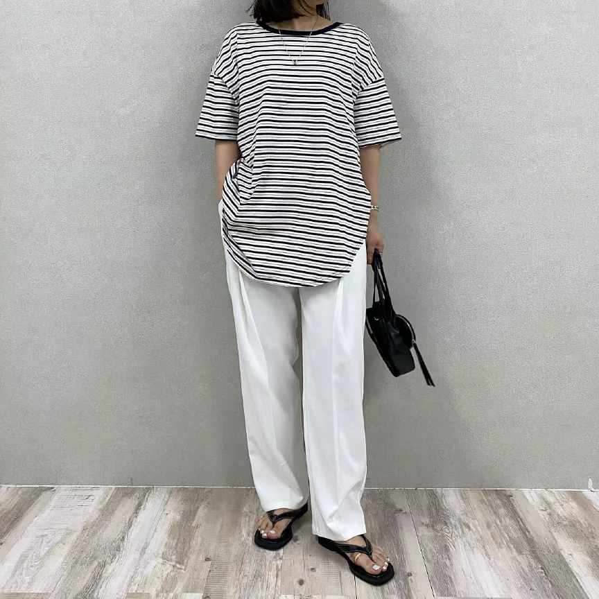 AKARIの最新コーディネート