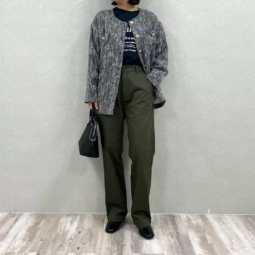 AKARIの最新コーディネート