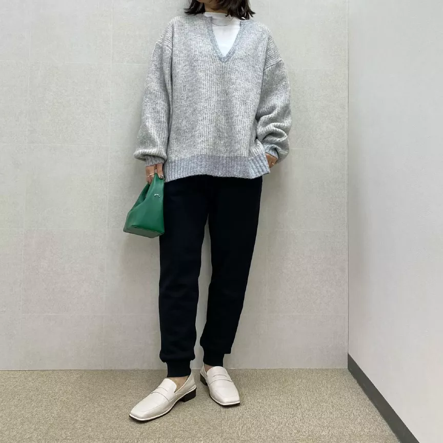AKARIの最新コーディネート