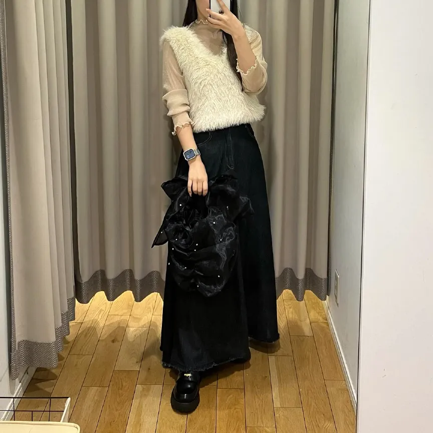 たにぴの最新コーディネート