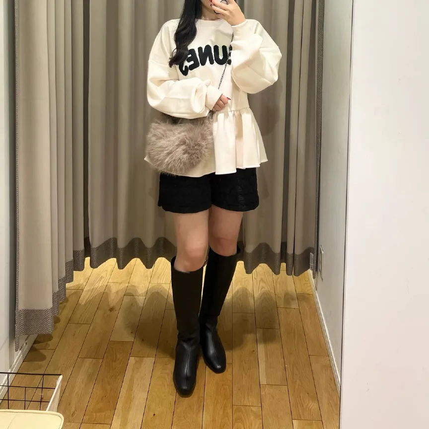 たにぴの最新コーディネート