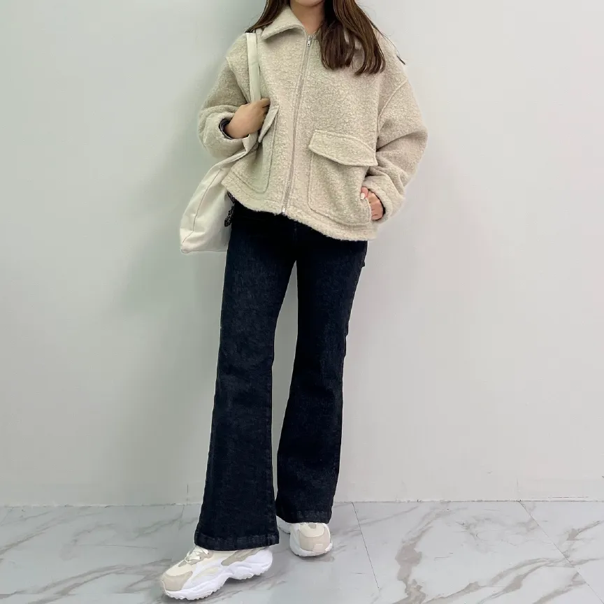 ひなの最新コーディネート