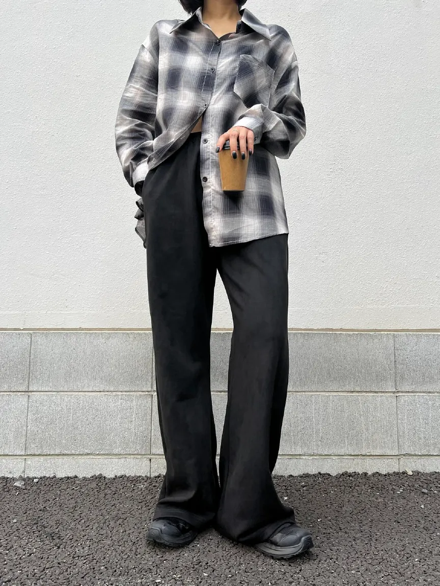AKARIの最新コーディネート
