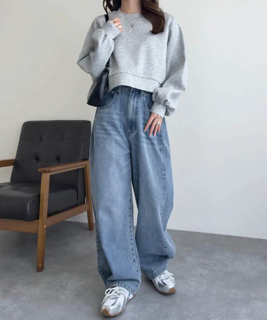 ナコの最新コーディネート