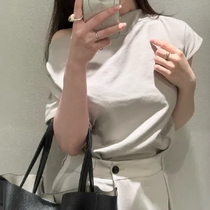 riiの最新コーディネート