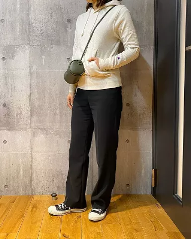AKARIの最新コーディネート