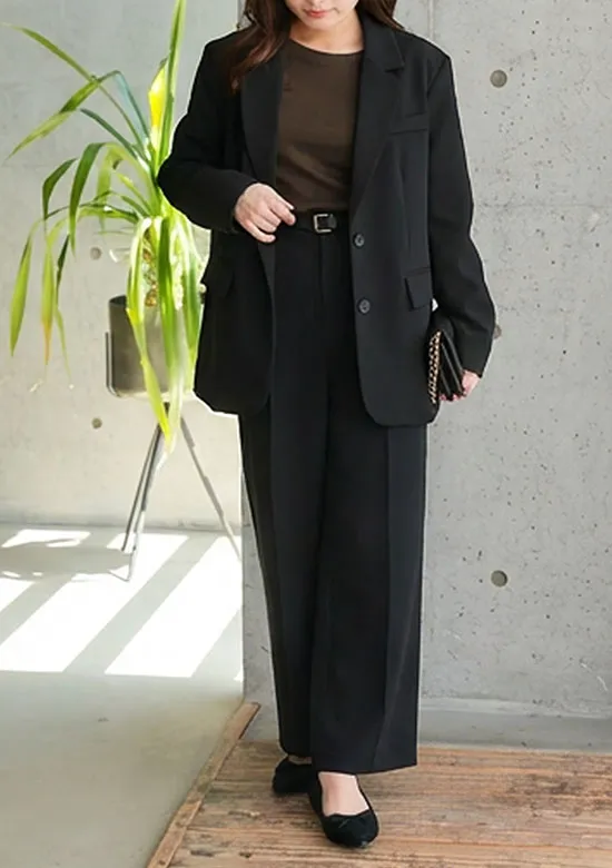 ���̃W���P�b�g�Ƀu���E���̃���T�ƍ��̃��C�h�p���c���R�[�f�B�l�[�g���������̉摜