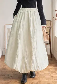 妊娠中でも360度きれいなフレアシルエットをキープするバルーンロングスカート