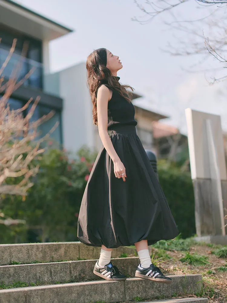 トレンドアイテムを着た女性