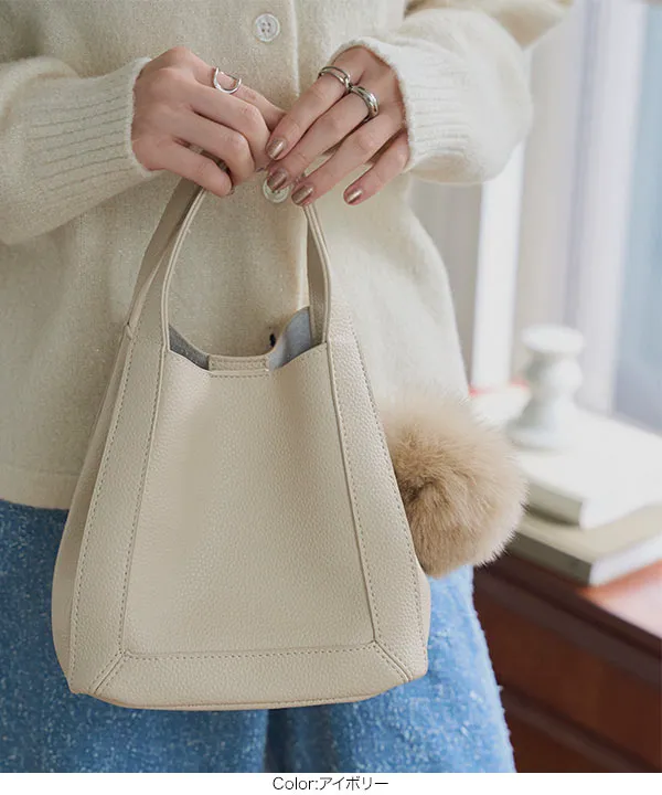 ファーチャーム付きスクエアバッグ [B1650] - レディースファッション