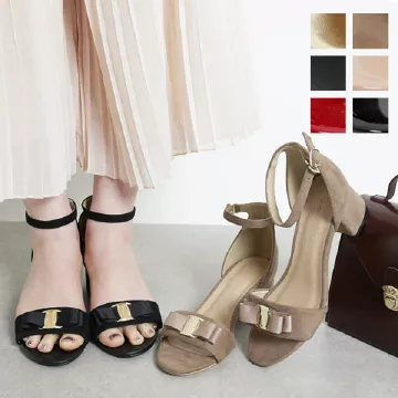 GUCCI ベロア サンダル ミュール リボン ビジュー チャンキーヒール. GUCCI ベロア サンダル ミュール リボン ビジュー チャンキーヒール