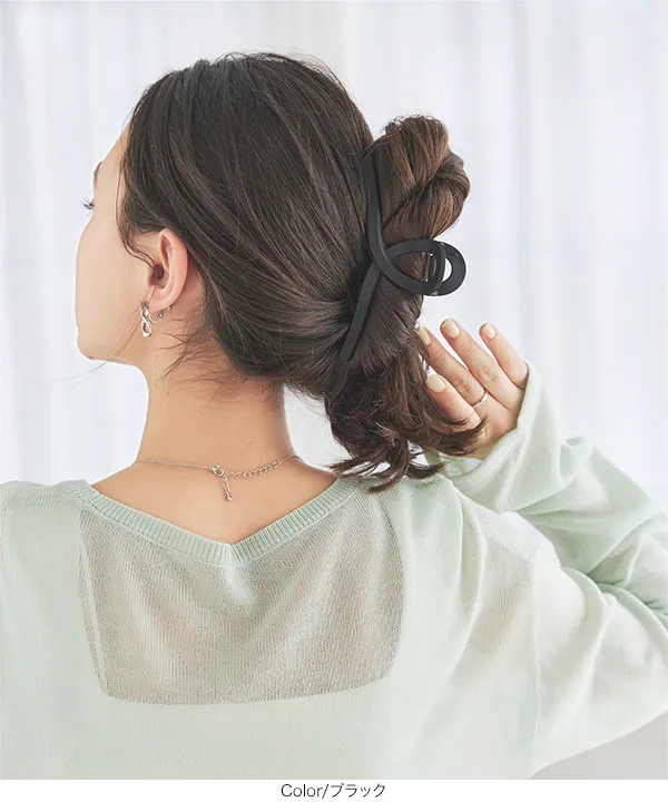 Bottega Veneta直営店 楕円ヘアクリップ シルバーエリプス ヘアクリップ| Bottega Veneta® 日本