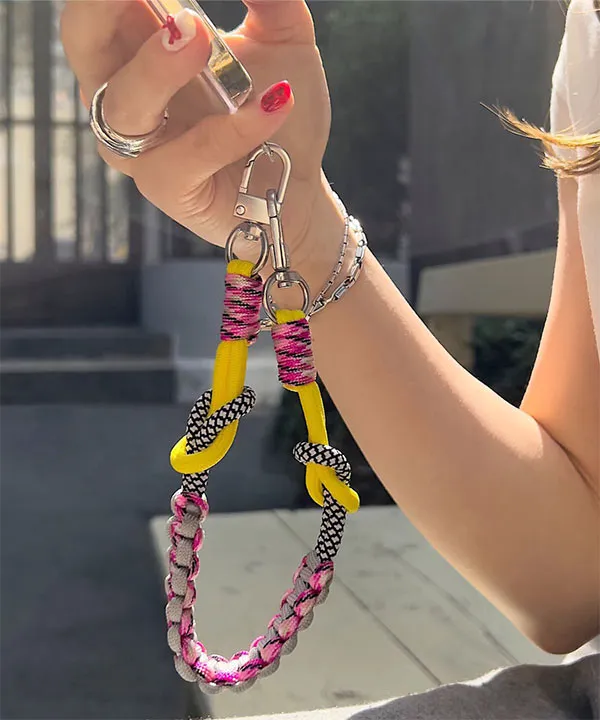 バッグチャームにもOKスマホハンドストラップ [J1170]【メール便