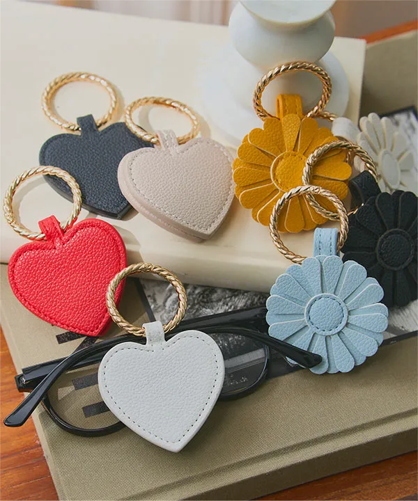 ELLE Shop15限定 ハート型装飾付きキャップ ELLE Shop15限定 ハート型装飾付きキャップ