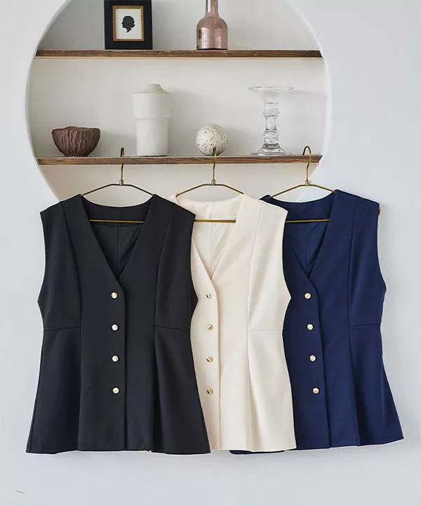 プチレタス ] ゴールドボタンペプラムジレベスト [K1245] - レディース