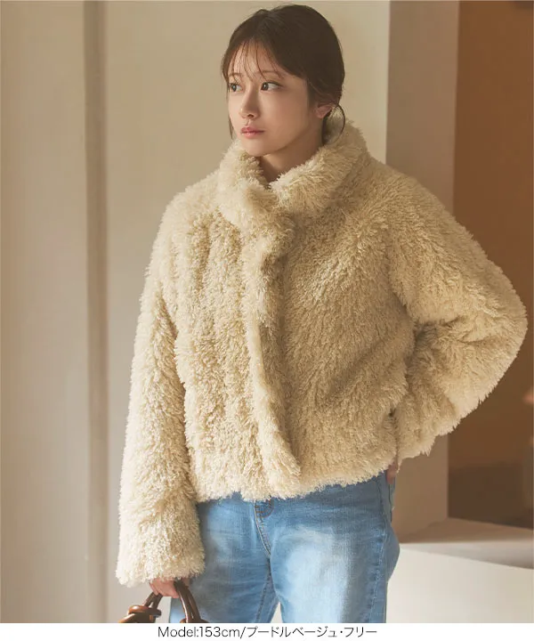 小澤美里さんコラボ ]リボンブローチつきエコファーショートコート