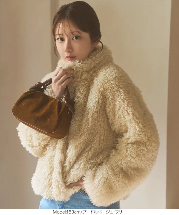 神戸レタス　小澤美里さん　リボンブローチつきエコファーショート　プードルベージュ 小澤美里さんコラボ ]リボンブローチつきエコファーショートコート