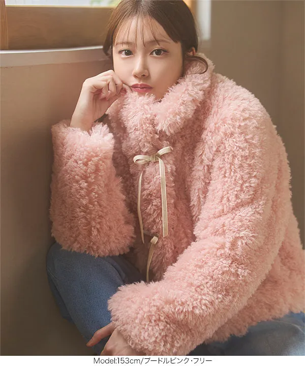 小澤美里さんコラボ ]リボンブローチつきエコファーショートコート