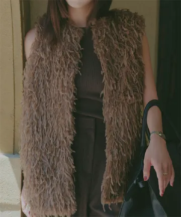 ボリュームロングファーベスト [K1402]