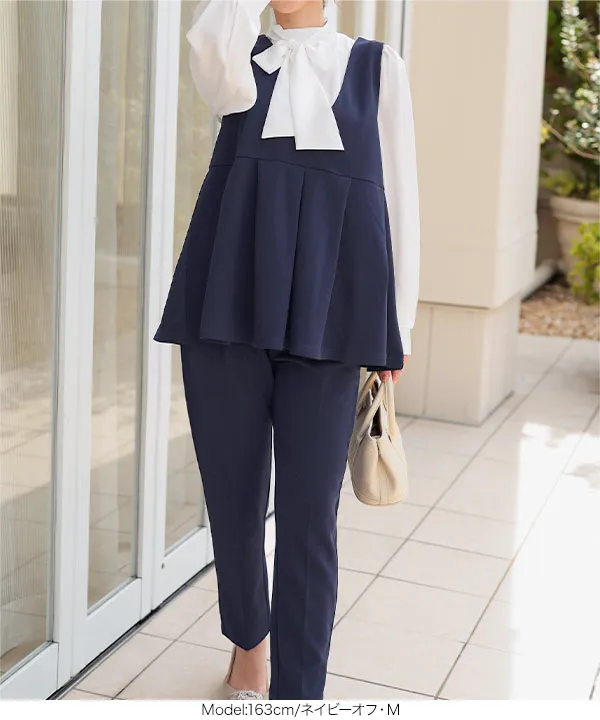 刺繍入りネイビーボディスーツ D70 M 刺繍入りネイビーボディスーツ D70 M